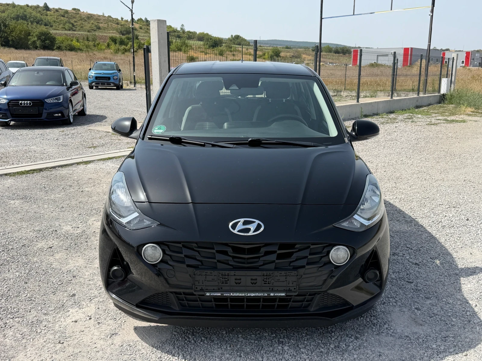 Hyundai I10 1.0MPi LANE ASSIST CARPLAY EURO 6D TUV COC, снимка 3 - Автомобили и джипове - 55862279