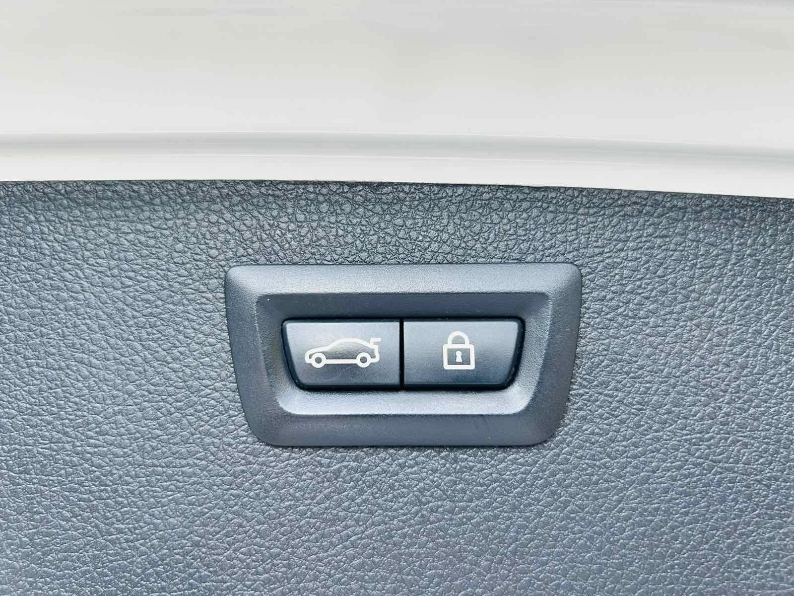 BMW 320, снимка 12 - Автомобили и джипове - 55948927