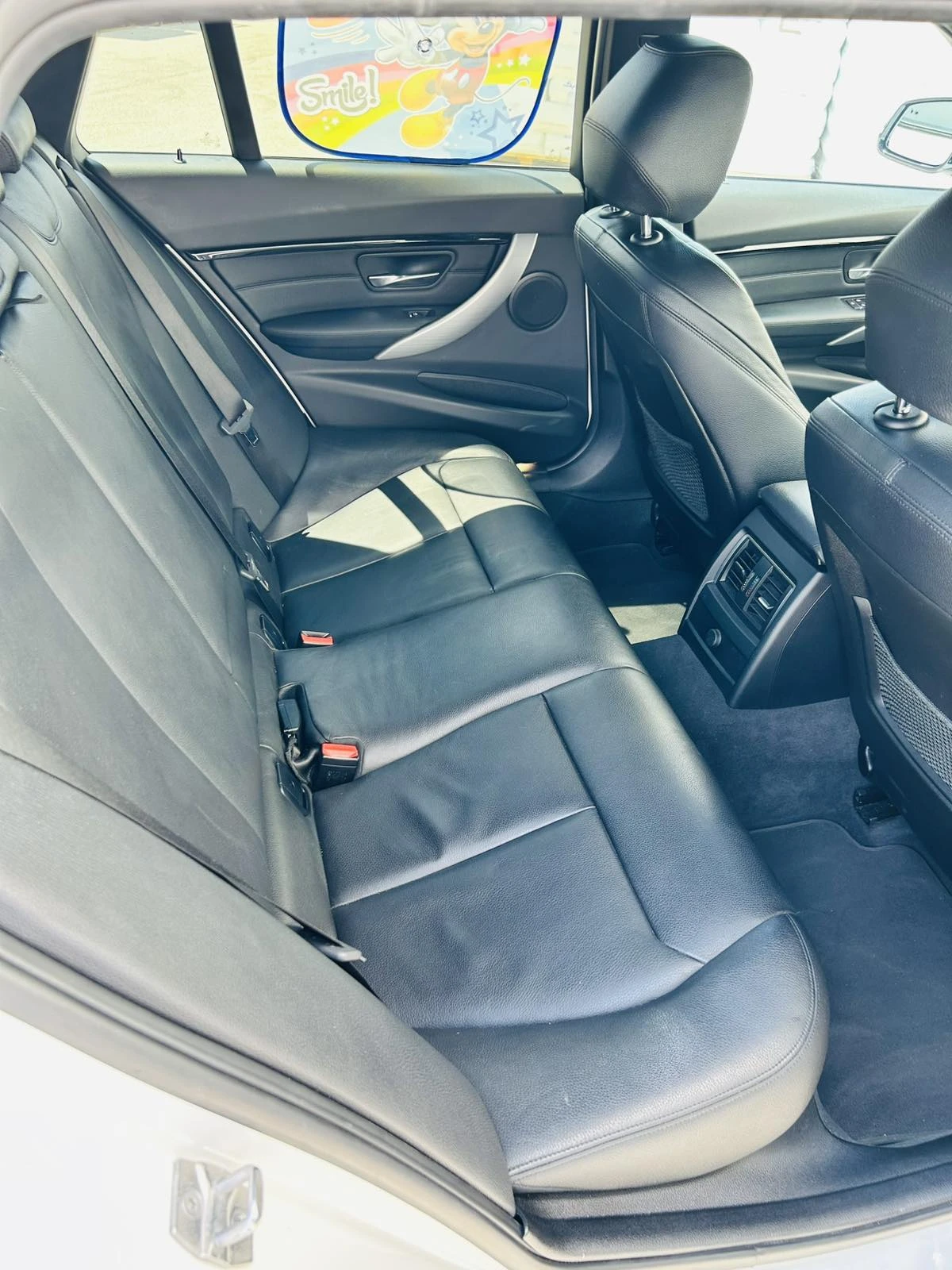 BMW 320, снимка 8 - Автомобили и джипове - 55948927