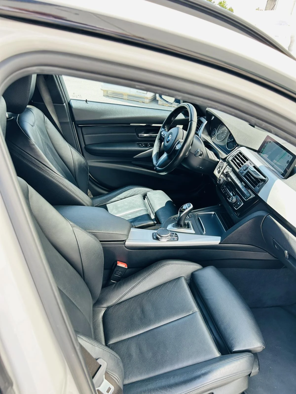 BMW 320, снимка 7 - Автомобили и джипове - 55948927