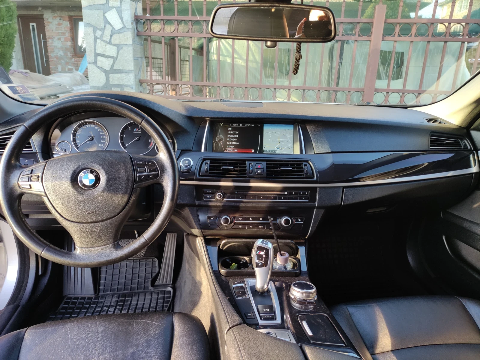 BMW 520, снимка 8 - Автомобили и джипове - 56017546