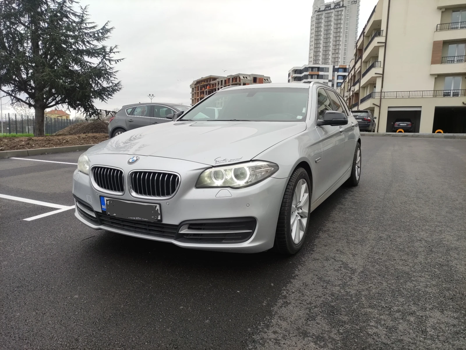 BMW 520, снимка 4 - Автомобили и джипове - 56017546