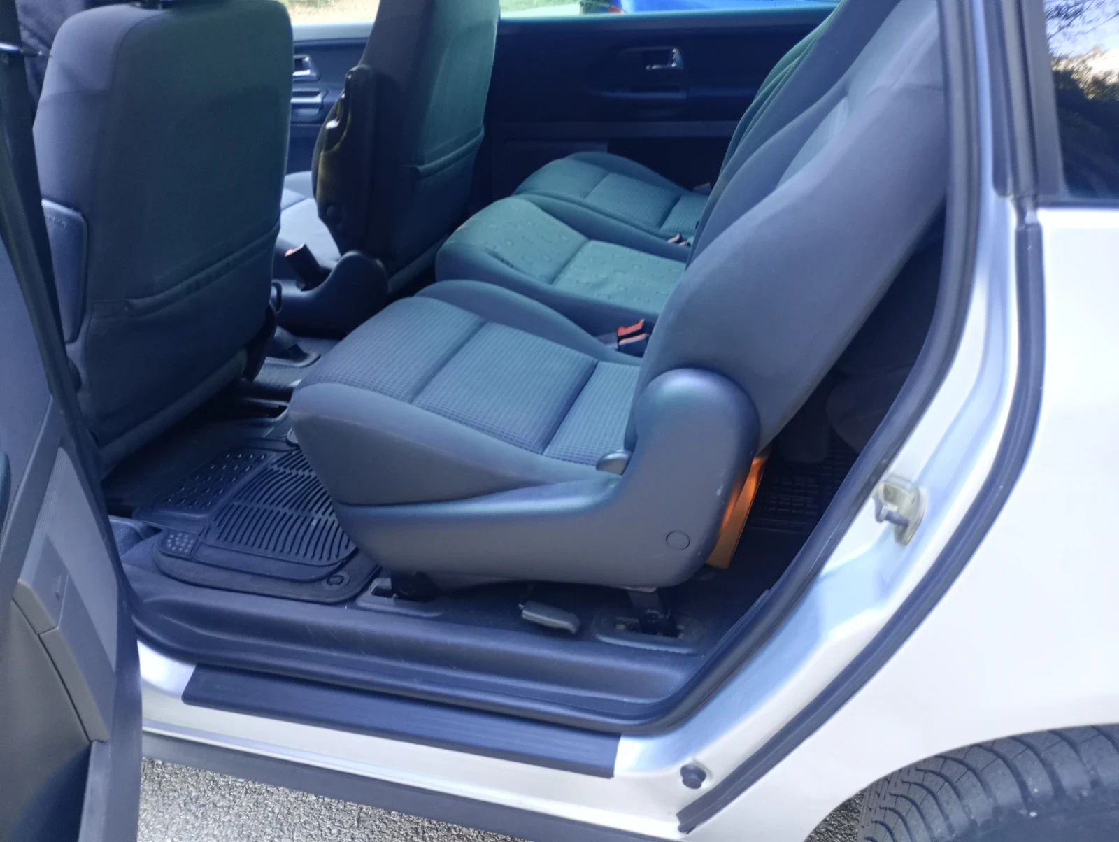VW Sharan Busines, снимка 8 - Автомобили и джипове - 56341486