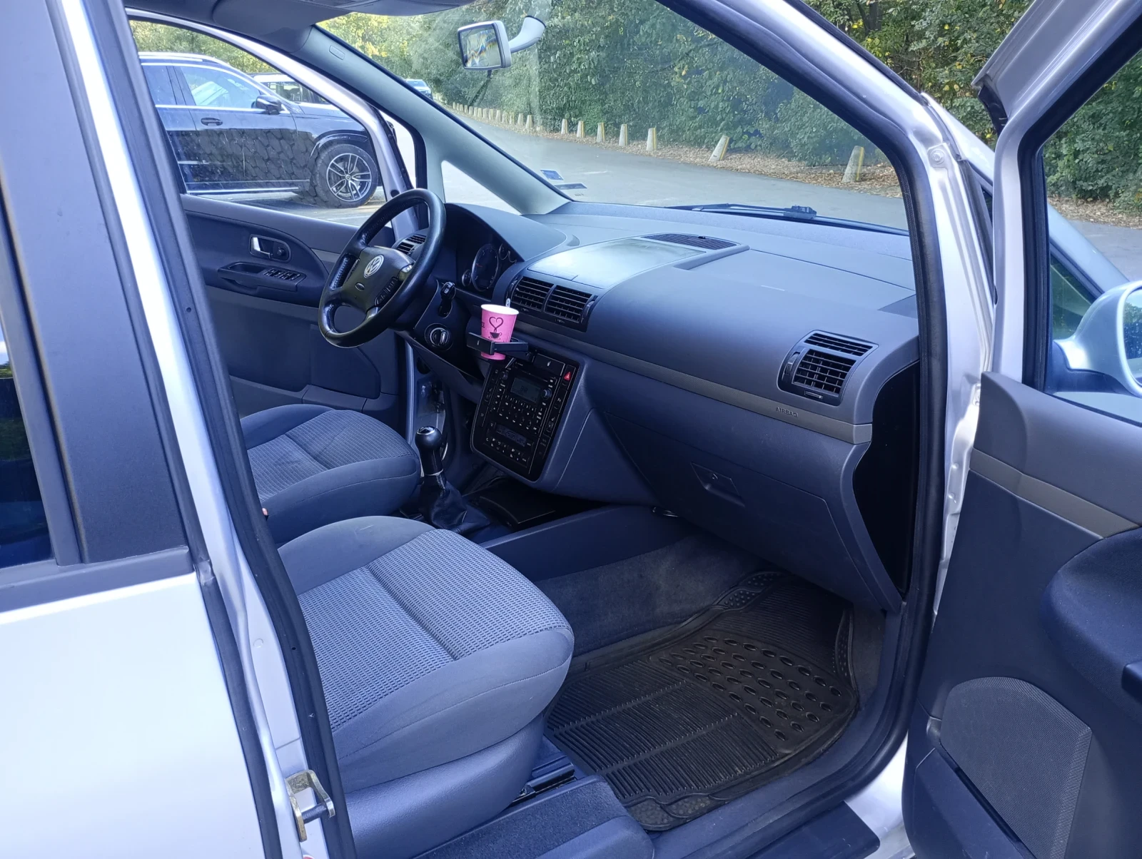 VW Sharan Busines, снимка 7 - Автомобили и джипове - 56341486