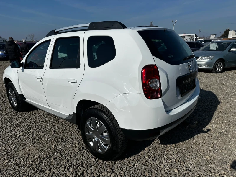 Dacia Duster 1.6 ШВЕЙЦАРИЯ 4х4, снимка 10 - Автомобили и джипове - 49139432