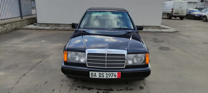 Mercedes-Benz 124 2.0 benzin, снимка 12 - Автомобили и джипове - 53480399