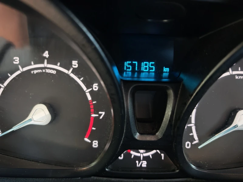 Ford EcoSport 1.5-автоматик, снимка 14 - Автомобили и джипове - 51079442