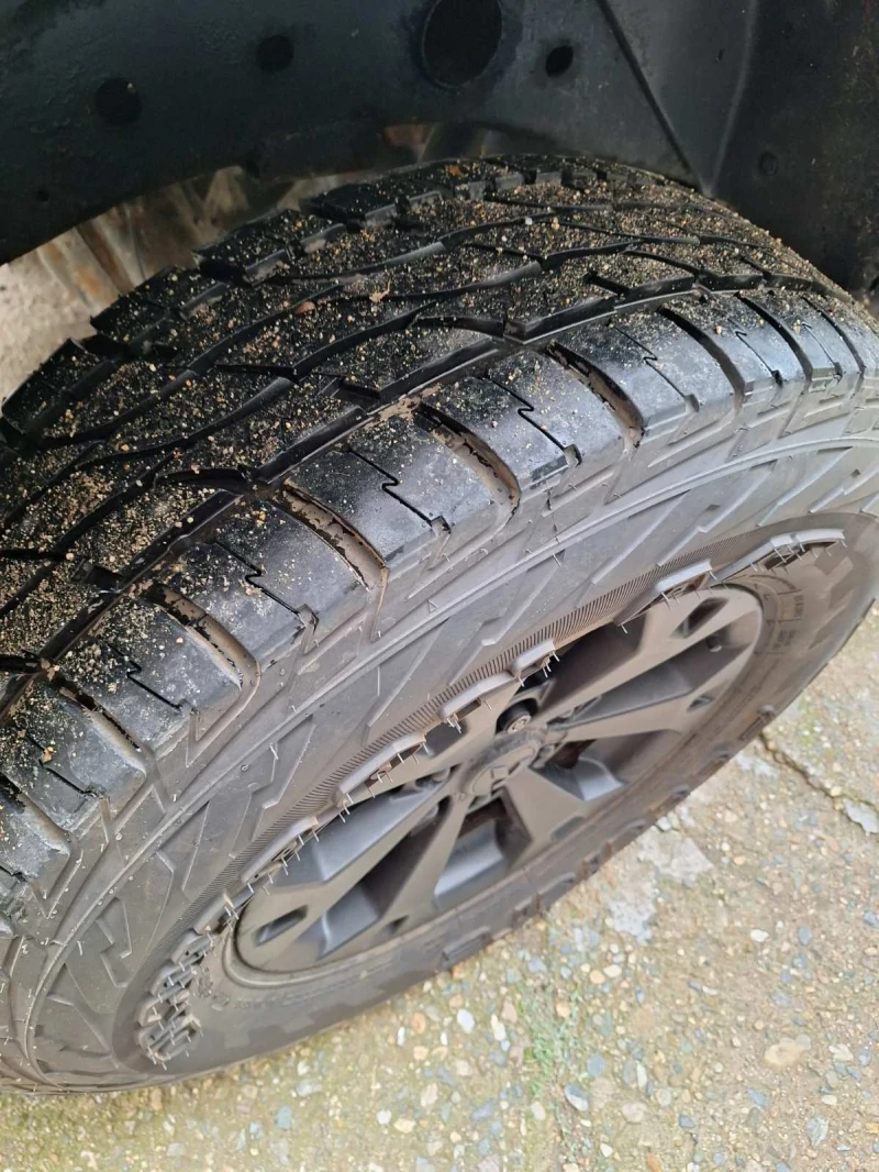 Mitsubishi L200 2.5, снимка 6 - Автомобили и джипове - 51990196