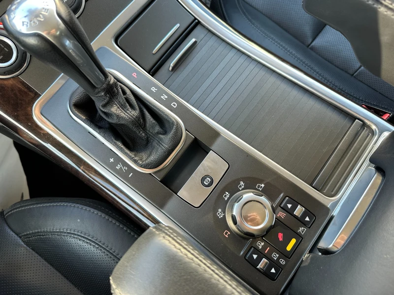 Land Rover Range Rover Sport 3.0d 245 к.с. , снимка 11 - Автомобили и джипове - 52822512