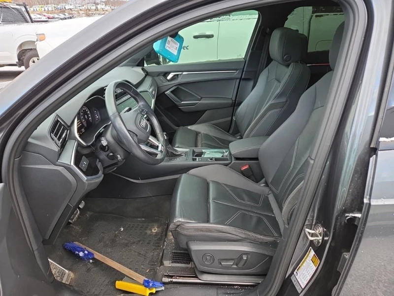 Audi Q3 2021 TECHNIK * CARFAX * БЕЗ ПЪРВОНАЧАЛНА ВНОСКА, снимка 6 - Автомобили и джипове - 53005119
