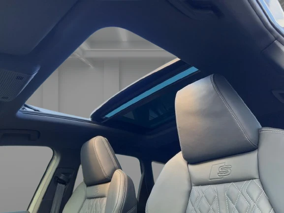 Audi Q4 e-Tron 55 Quattro = S-line= Black Optic Гаранция - изображение 5