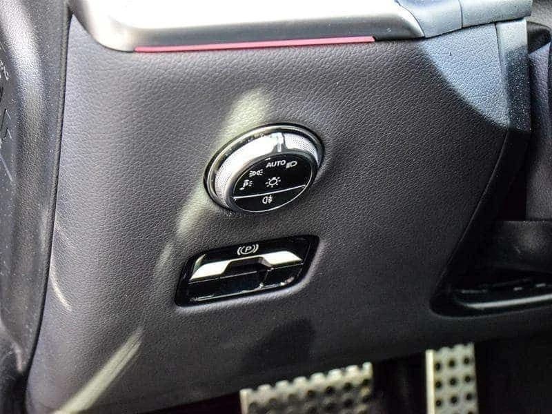 Mercedes-Benz GLC 43 AMG * CARFAX * Фиксирана цена до БГ * , снимка 13 - Автомобили и джипове - 54060135