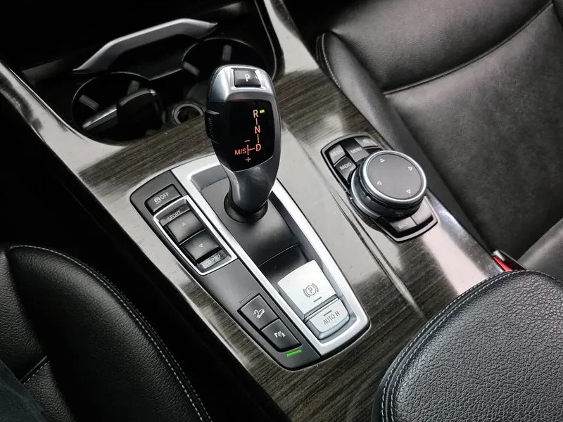 BMW X4 2.0d, снимка 9 - Автомобили и джипове - 54604860