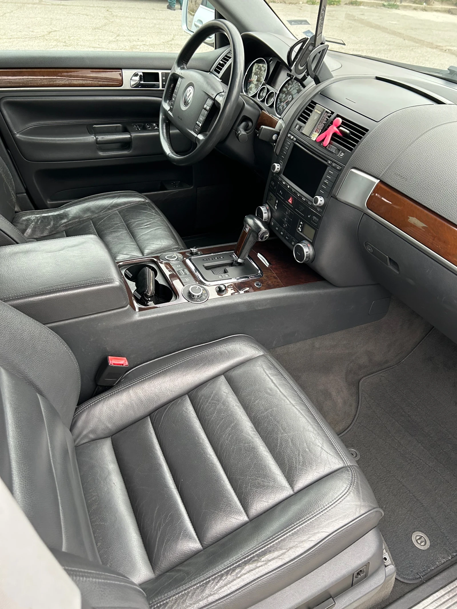 VW Touareg 4.2i 310к.с. LPG - изображение 6