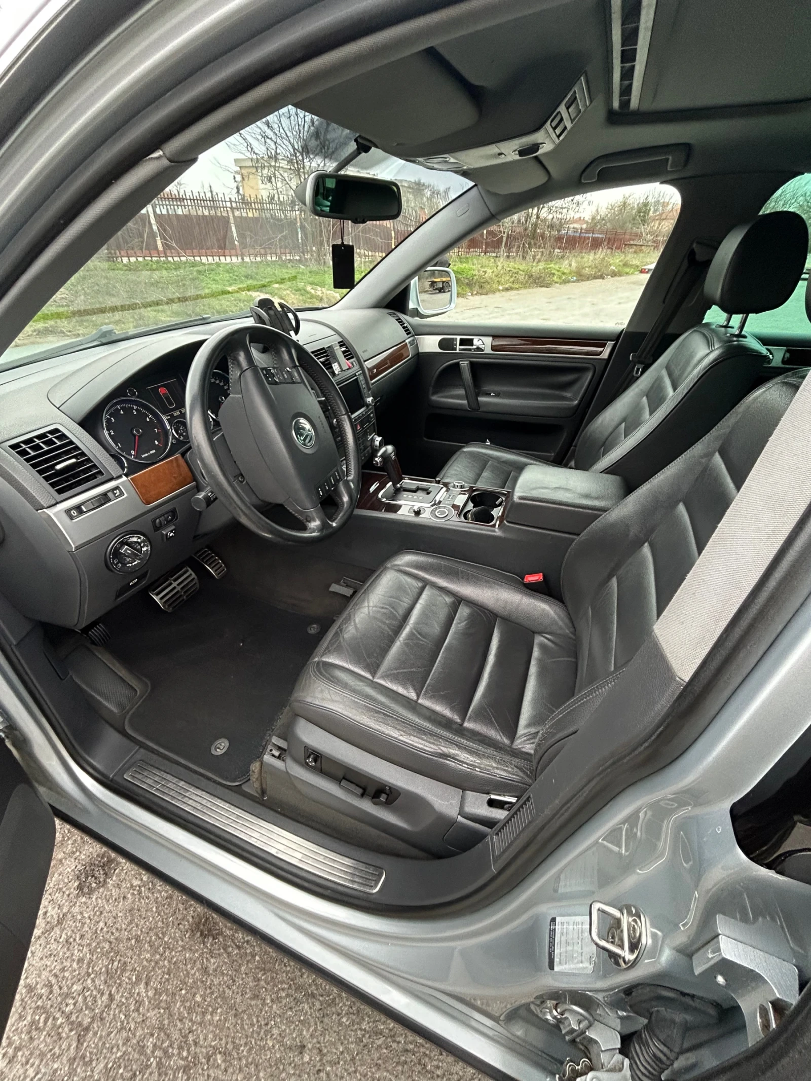 VW Touareg 4.2i 310к.с. LPG - изображение 8