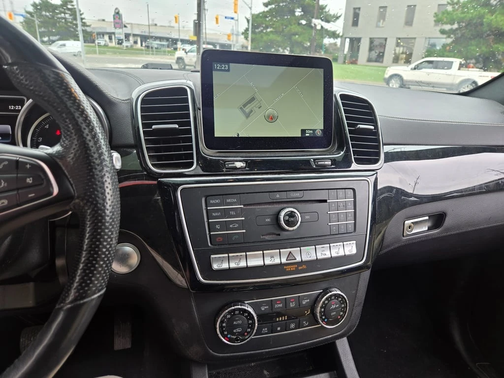 Mercedes-Benz GLS * 550 * CARFAX * БЕЗ ПЪРВОНАЧАЛНА ВНОСКА - изображение 9