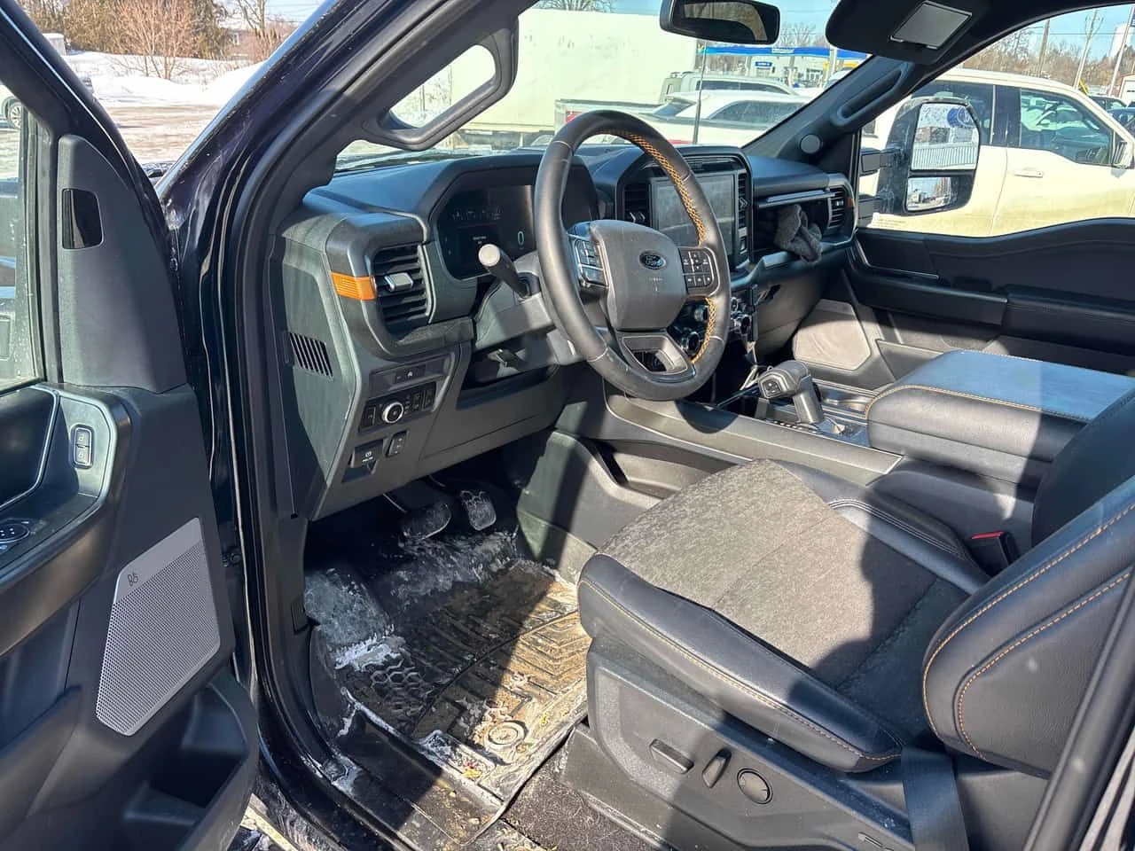 Ford F150 * Tremor * CARFAX * KEYLESS - изображение 5