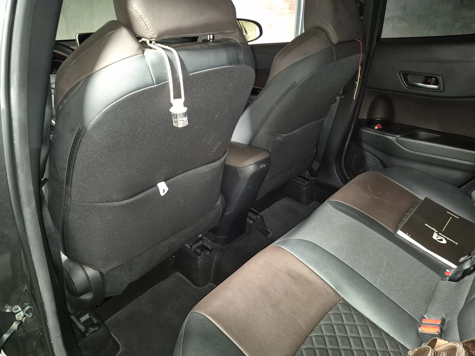 Toyota C-HR, снимка 11 - Автомобили и джипове - 53845205