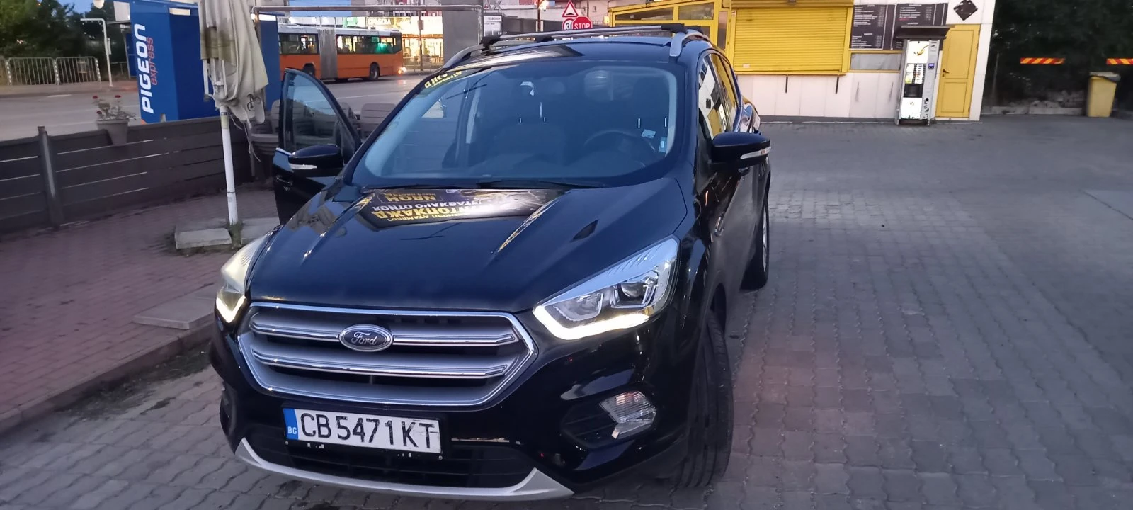 Ford Kuga 2.0 TDCi, снимка 10 - Автомобили и джипове - 55389171