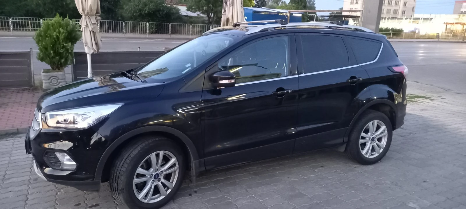 Ford Kuga 2.0 TDCi, снимка 2 - Автомобили и джипове - 55389171