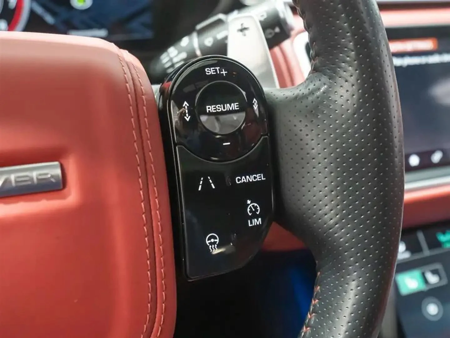 Land Rover Range Rover Velar SV Autobiography ЦЕНА ДО БЪЛГАРИЯ АВТОКРЕДИТ, снимка 14 - Автомобили и джипове - 55771425
