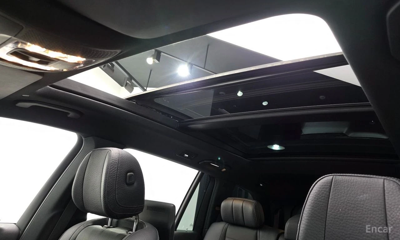 Mercedes-Benz GLS580 AMG* LINE* BURMESTER* ОБДУХВАНЕ* ДИСТРОНИК* МАСАЖ*, снимка 14 - Автомобили и джипове - 56195836