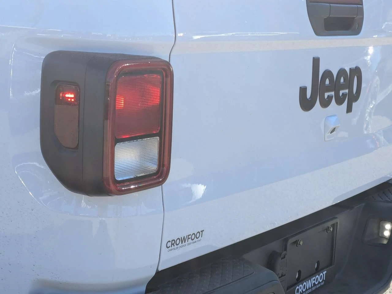 Jeep Gladiator Sport S * - 4x4 - 4 X 4 - Adaptive Cruise - Forwar | Mobile.bg � ����������� 13