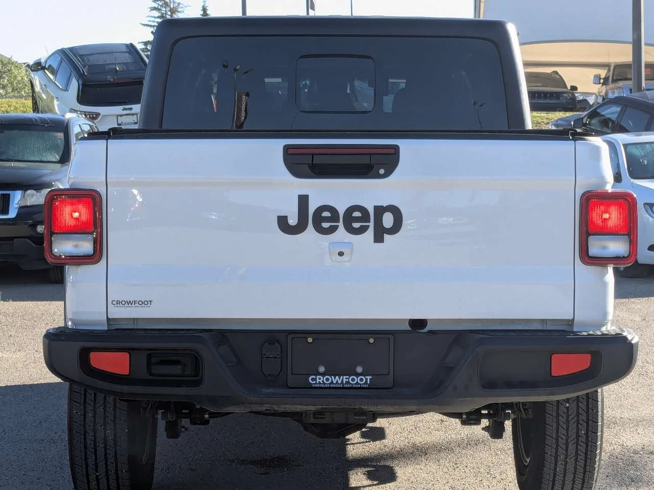 Jeep Gladiator Sport S * - 4x4 - 4 X 4 - Adaptive Cruise - Forwar | Mobile.bg � ����������� 9