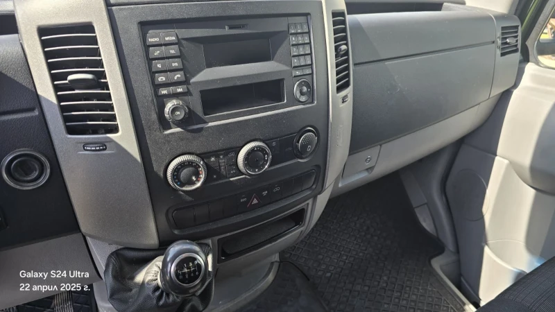Mercedes-Benz Sprinter 316 CDI / 3.5 тона, снимка 13 - Бусове и автобуси - 49992039