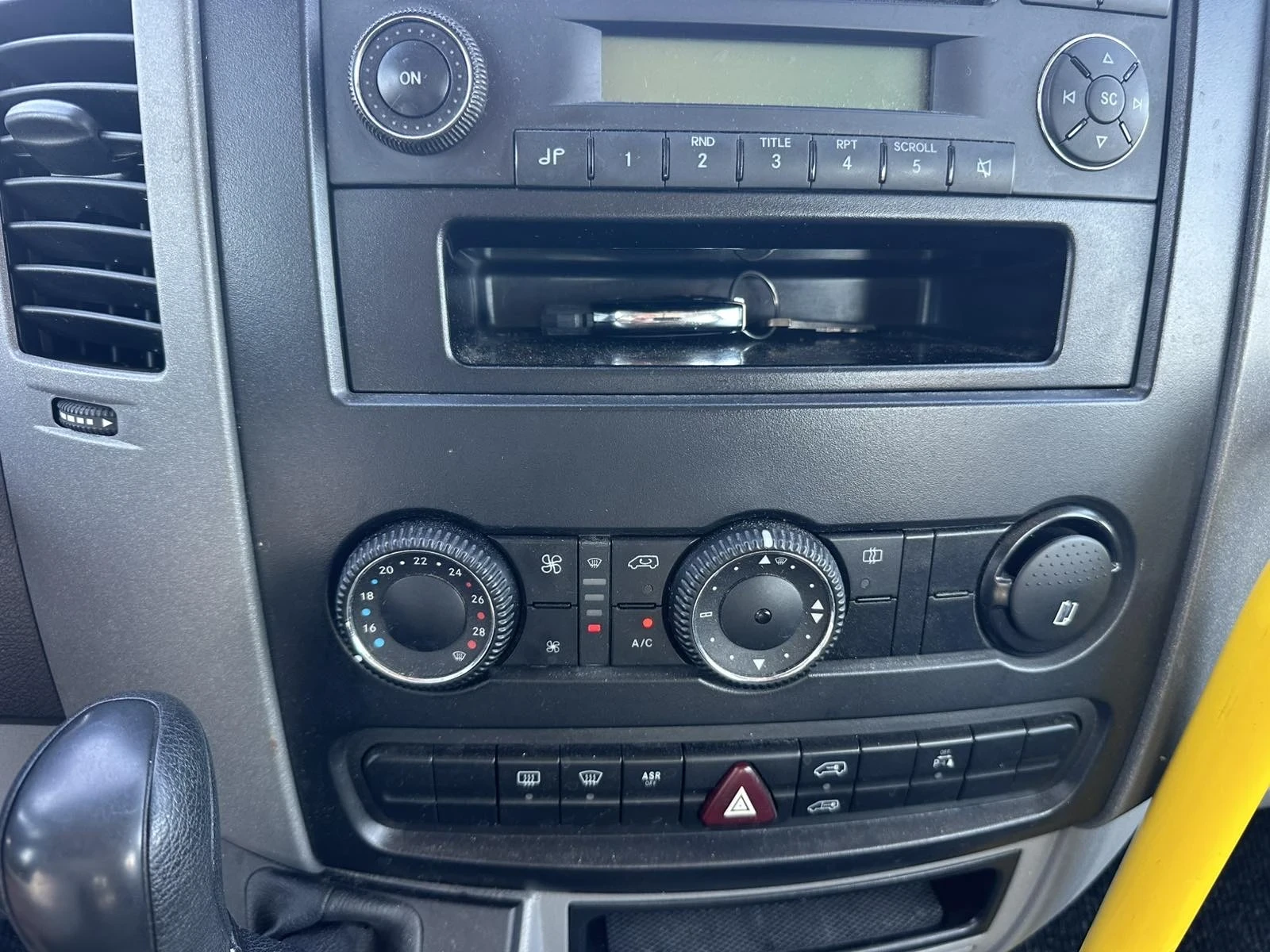 Mercedes-Benz Sprinter 311, снимка 11 - Бусове и автобуси - 55622416
