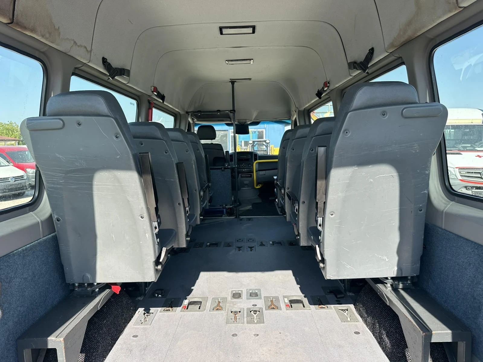 Mercedes-Benz Sprinter 311, снимка 8 - Бусове и автобуси - 55622416