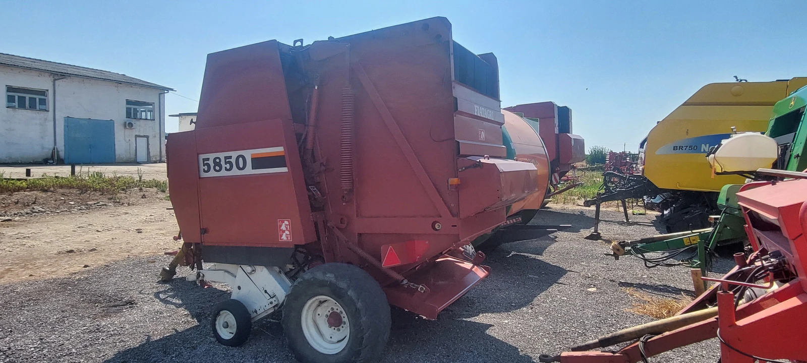 Балировачка New Holland 5850 - изображение 3
