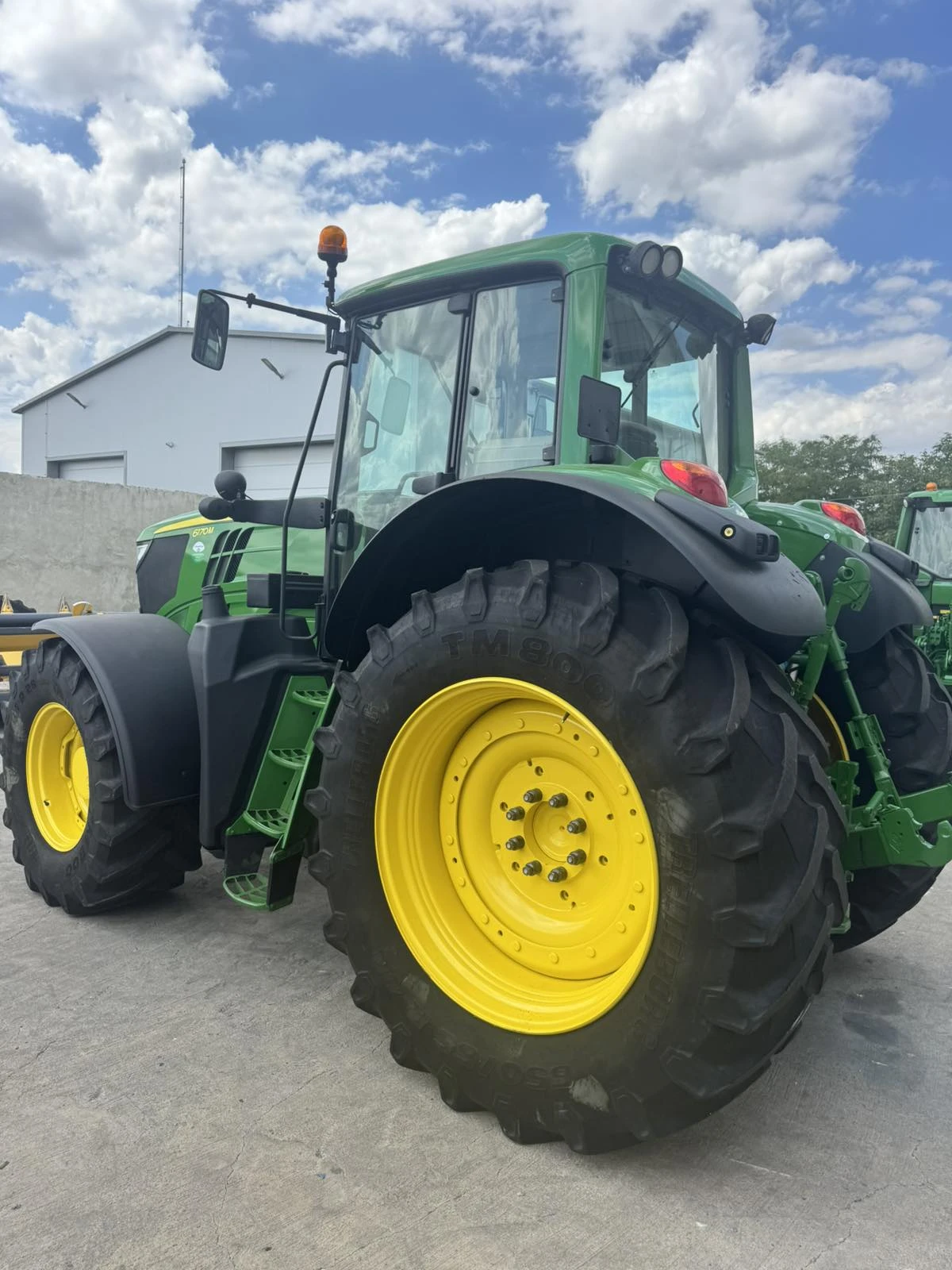 Трактор John Deere 6170M - лизинг - изображение 8