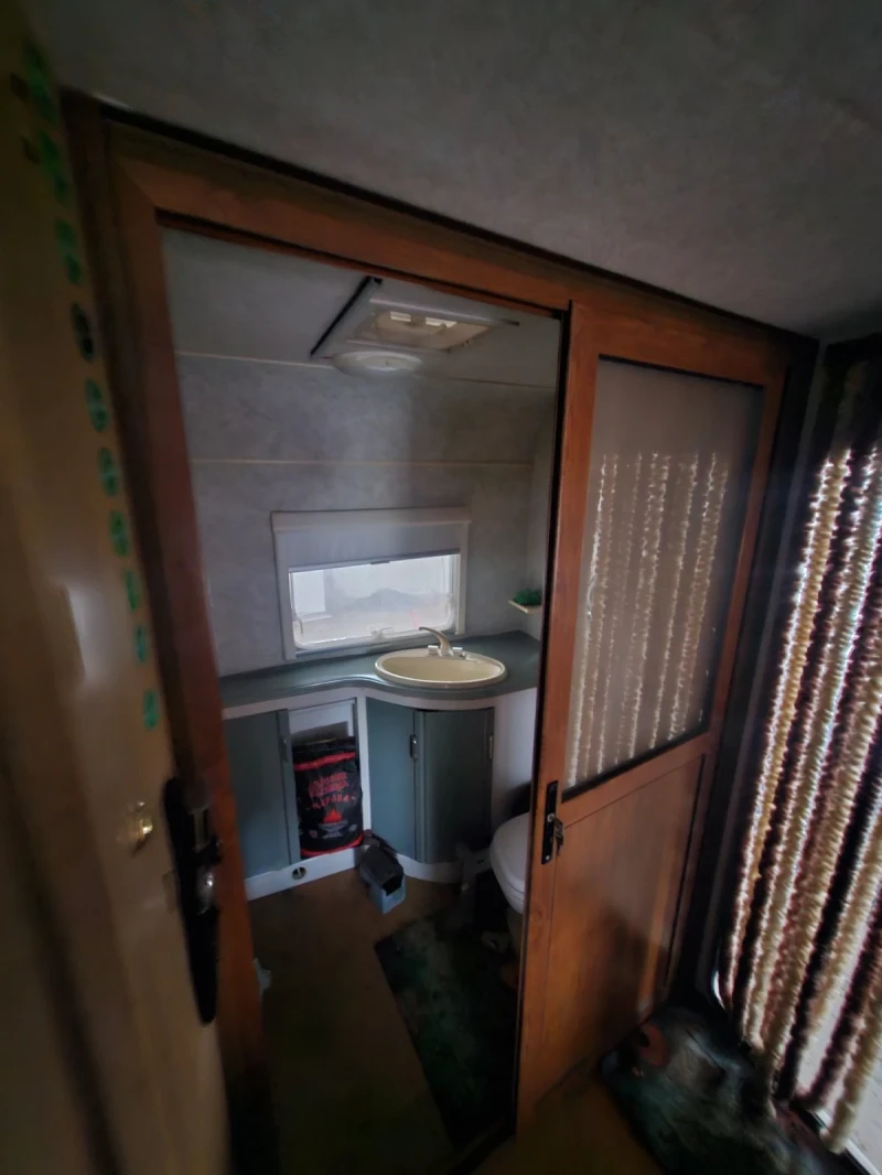 Каравана Други Europa 520, снимка 6 - Каравани и кемпери - 53054881