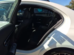 Mercedes-Benz C 300  * CARFAX *    | Mobile.bg    13