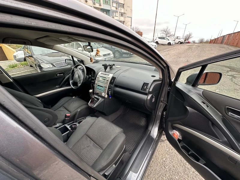 Toyota Corolla verso D4D, снимка 10 - Автомобили и джипове - 48240198