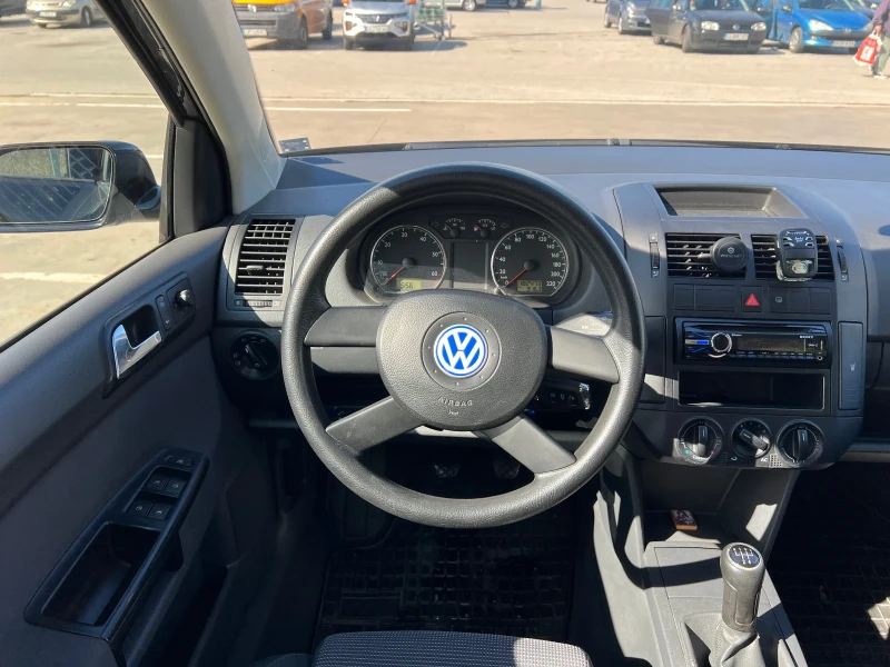 VW Polo, снимка 5 - Автомобили и джипове - 48690127