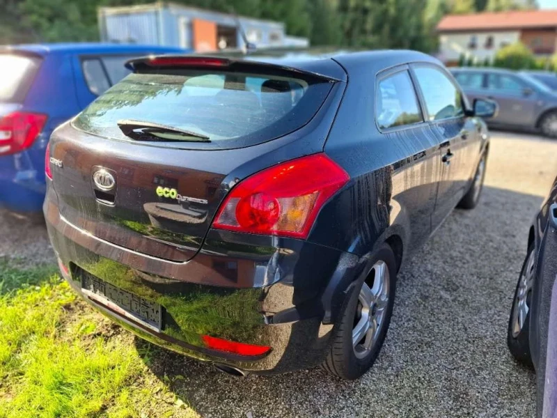 Kia Ceed * 1.4i* 90HP* FACE* EURO 5* * G4FA* * , снимка 2 - Автомобили и джипове - 49278990