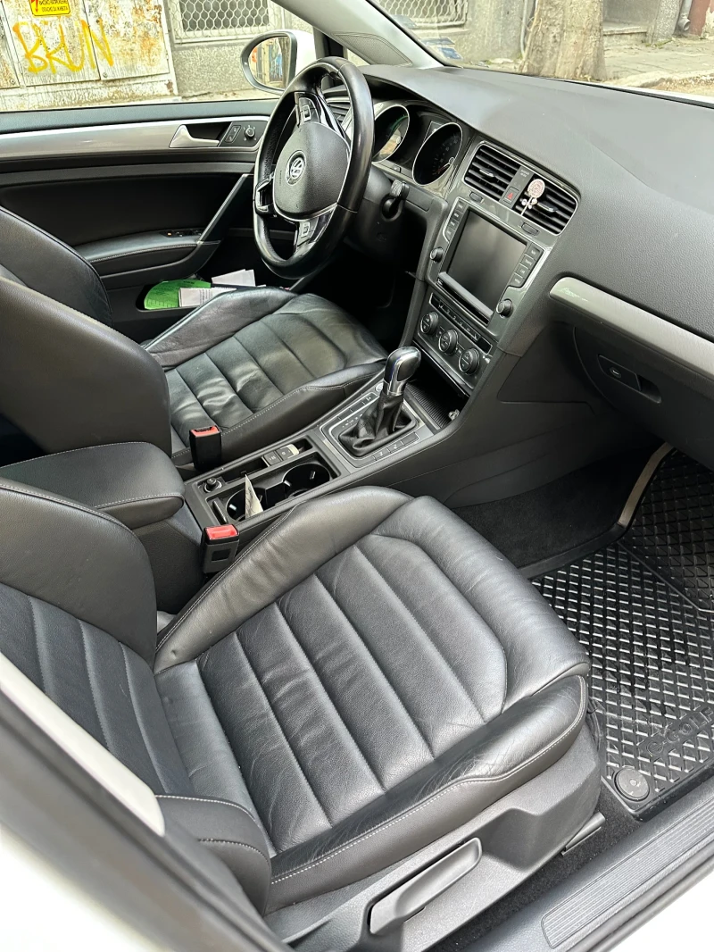 VW Golf, снимка 7 - Автомобили и джипове - 51360097