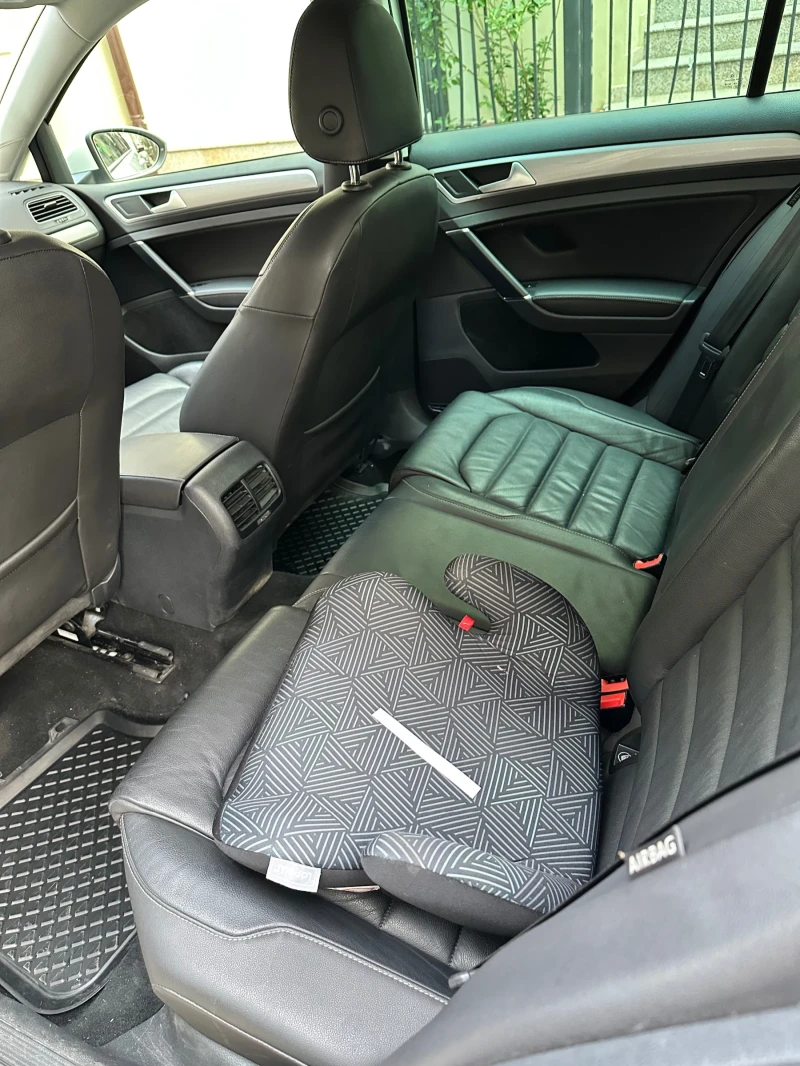 VW Golf, снимка 5 - Автомобили и джипове - 51360097