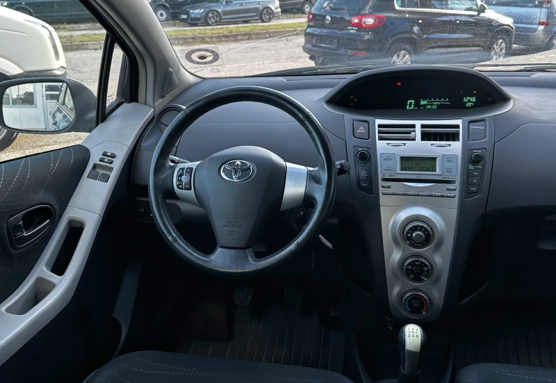 Toyota Yaris 1.4D-4D КЛИМАТИК, снимка 7 - Автомобили и джипове - 51982109