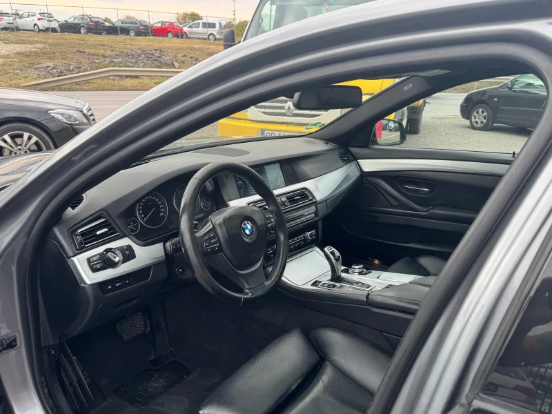 BMW 530 HUD* Вакуум* ОБСЛУЖЕН* СОБСТВЕН ЛИЗИНГ, снимка 9 - Автомобили и джипове - 52049935