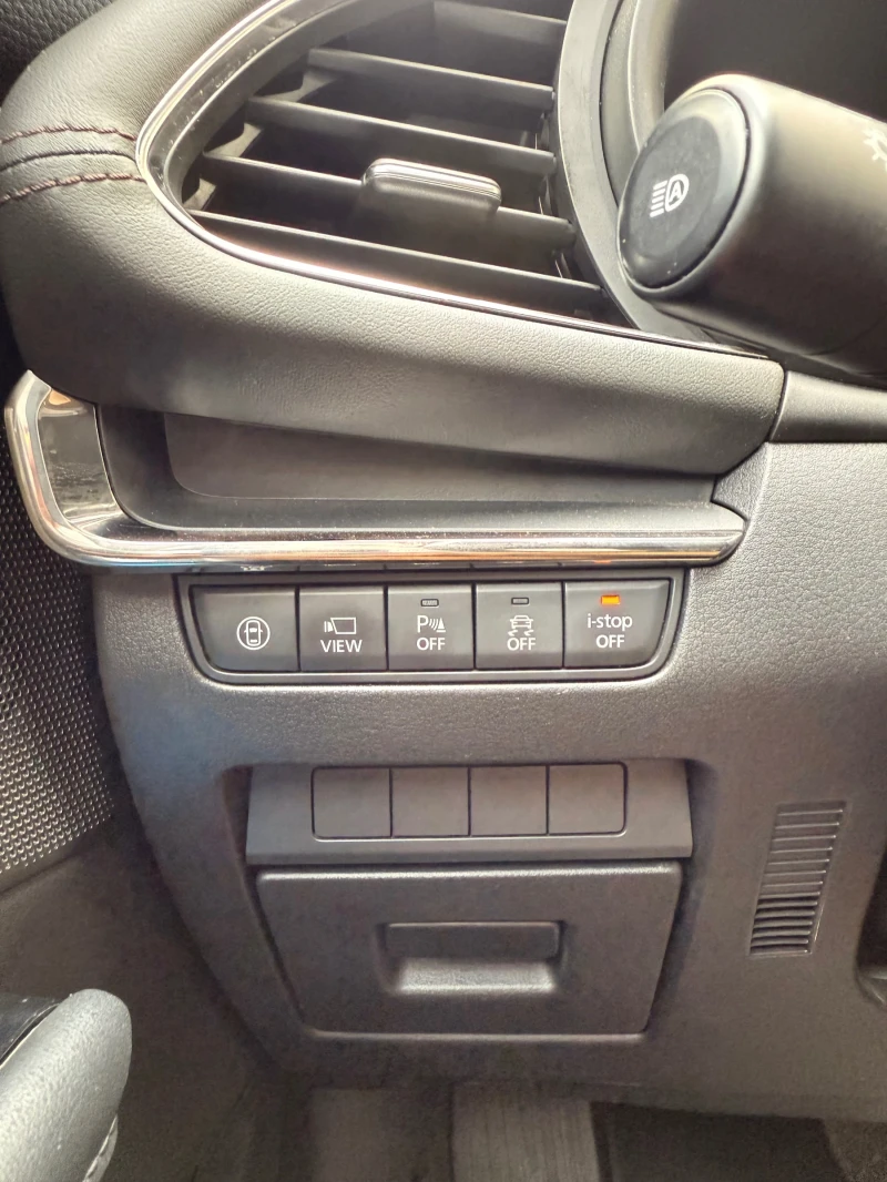 Mazda 3 2.0 Skyactiv-G, снимка 9 - Автомобили и джипове - 52275336