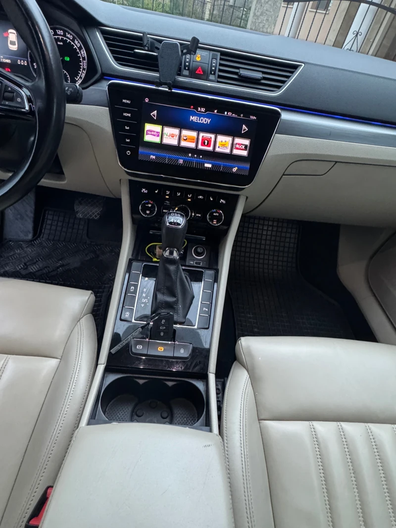 Skoda Superb 2.0 TSI 280 кс, снимка 9 - Автомобили и джипове - 52858839