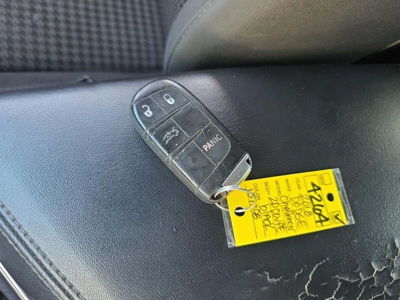 Dodge Challenger, снимка 8 - Автомобили и джипове - 53023944