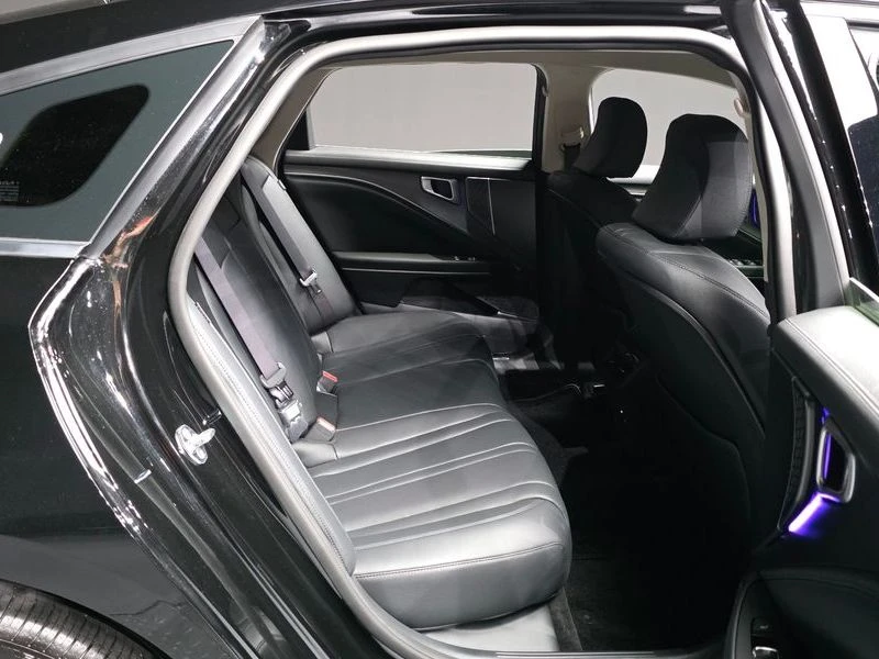 Kia K8 2.5 Automatic, снимка 12 - Автомобили и джипове - 55880400