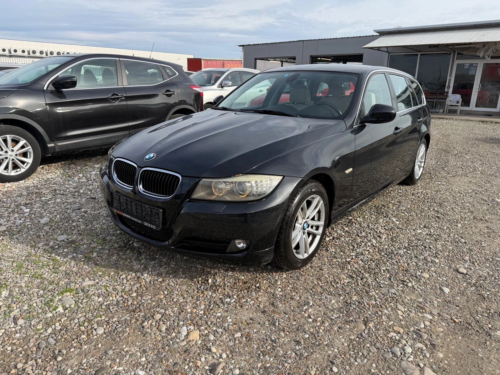 BMW 320 2.0 D НАВИ КОЖА, снимка 1