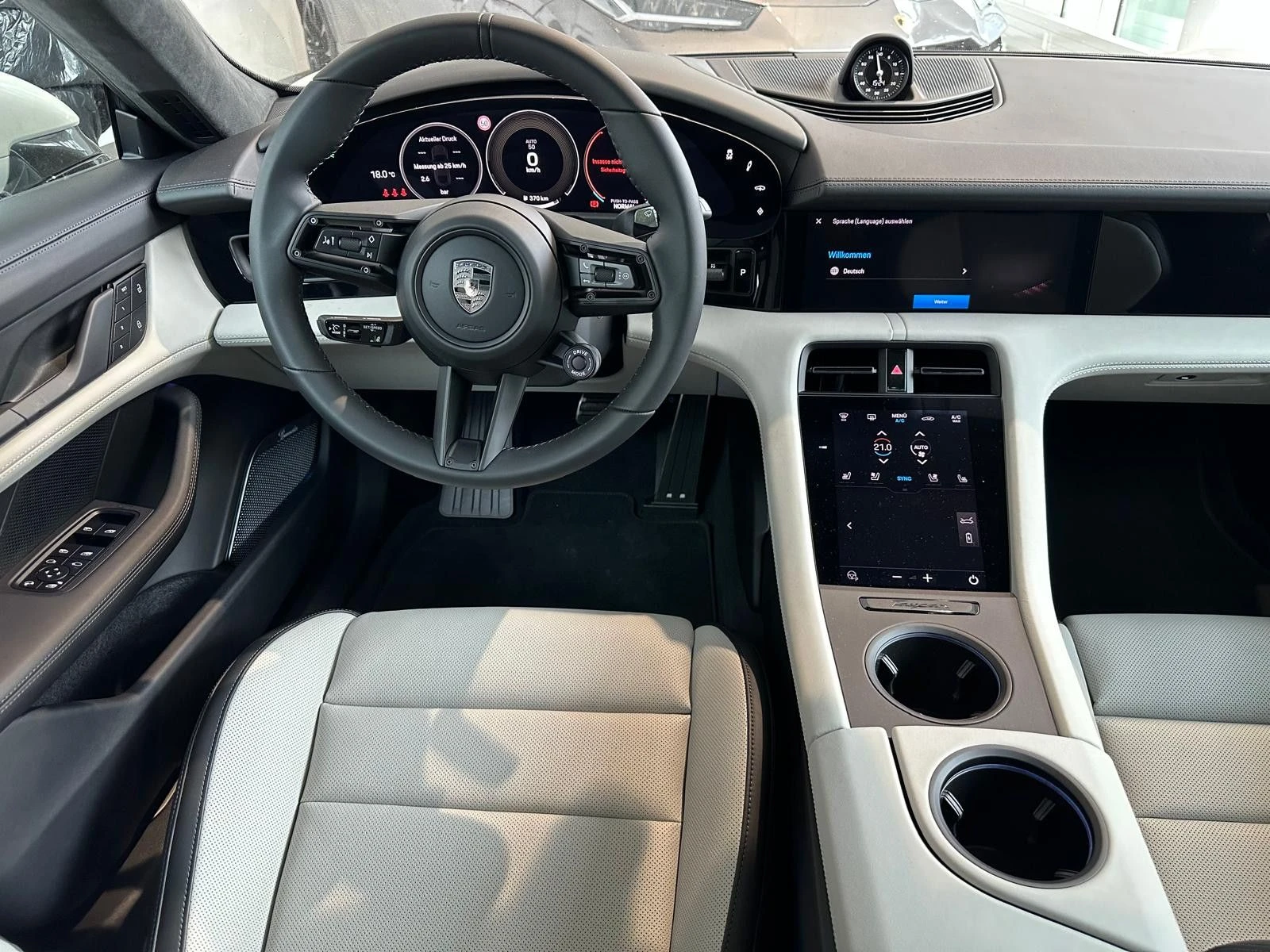 Porsche Taycan Turbo/Facelift/Pano/Burmester/21zoll | Mobile.bg   13