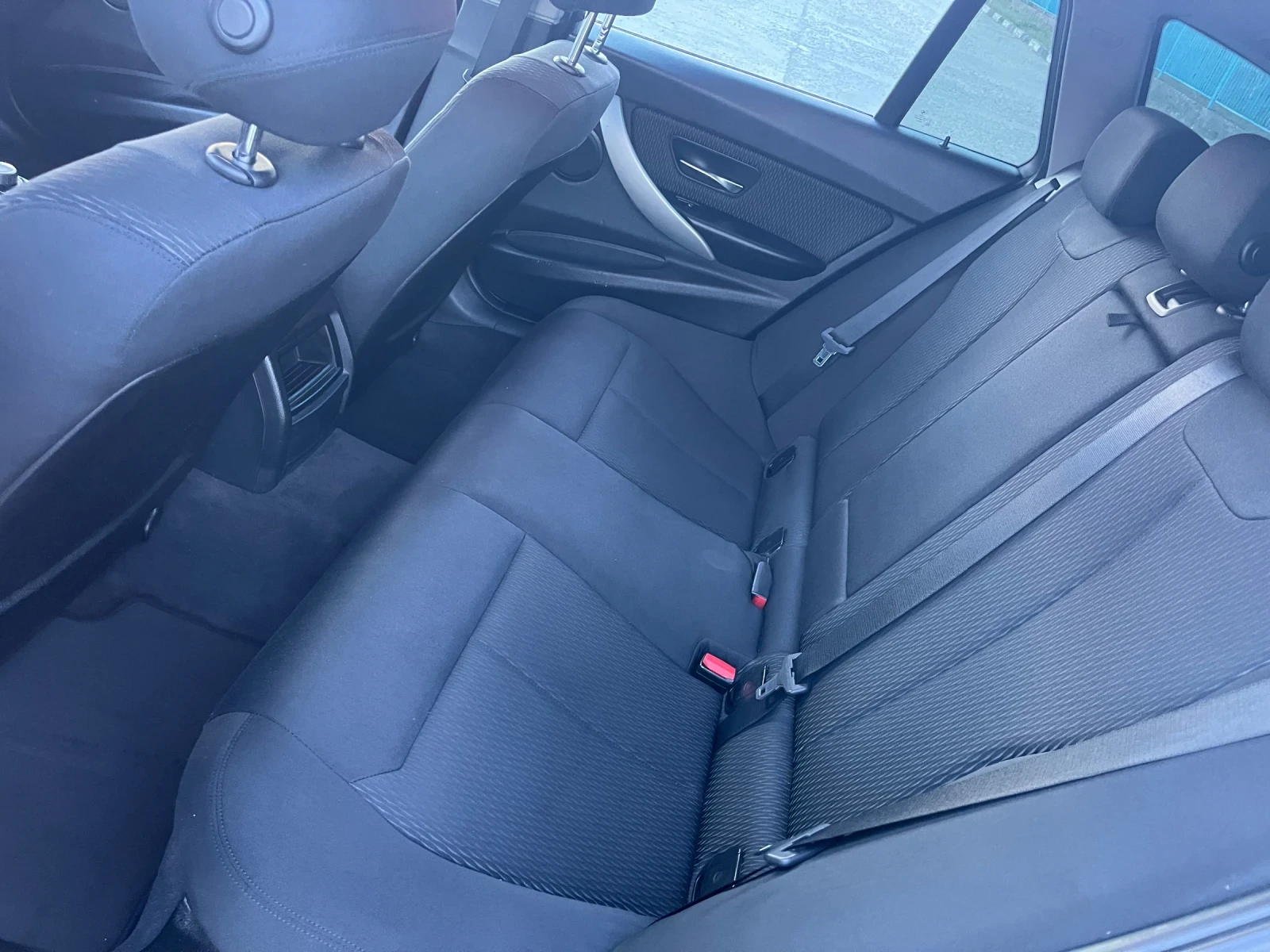 BMW 320 d  | Mobile.bg — изображение 12