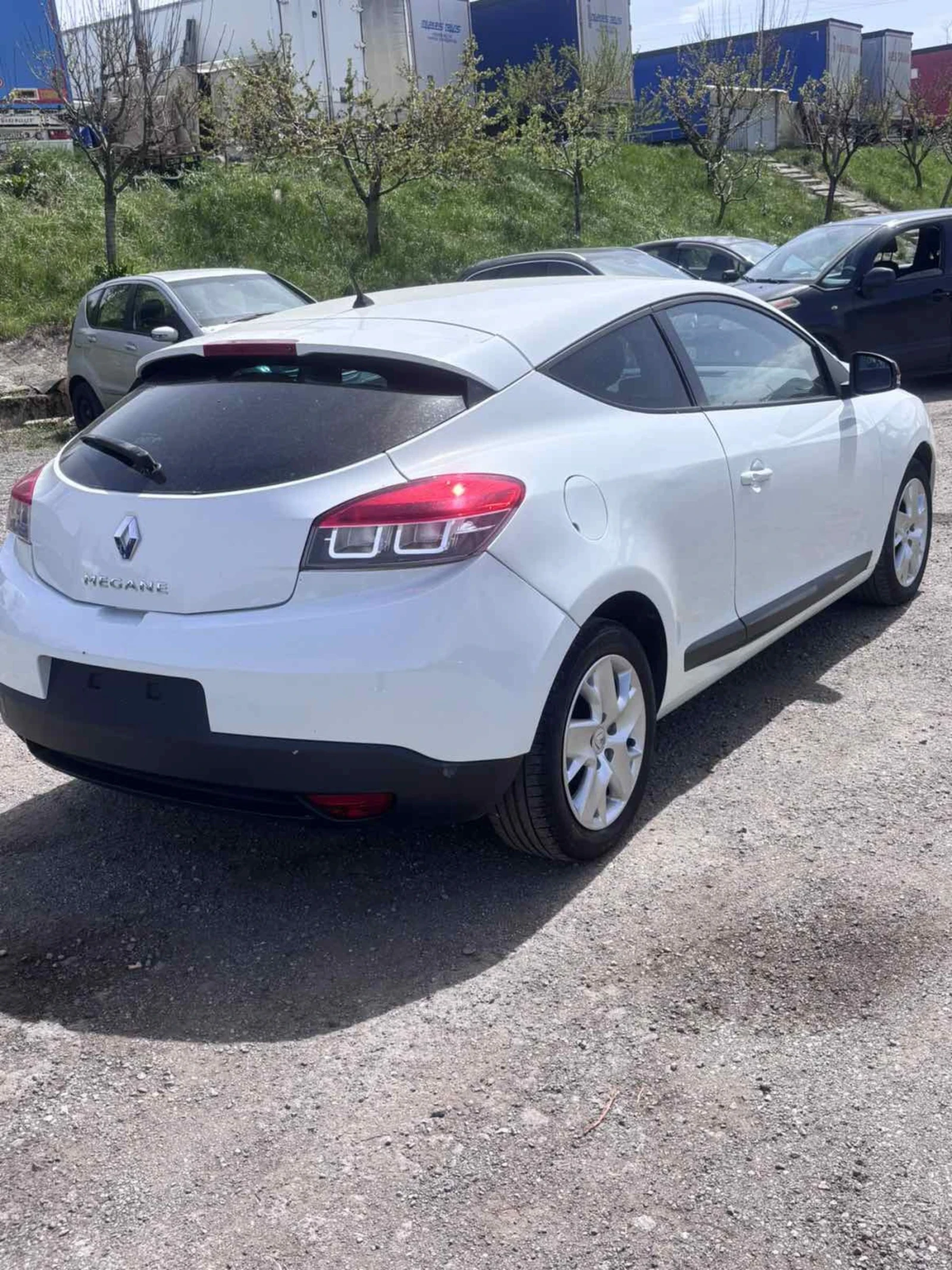 Renault Megane 1.4i-КЛИМАТРОНИК - изображение 9